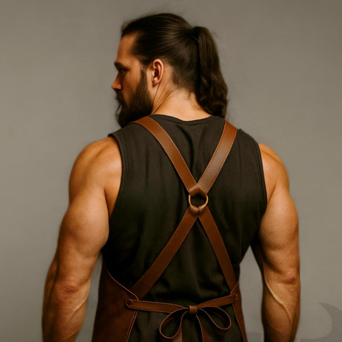 Handmade Brown Leather Apron Adjustable Heavy Duty Tool Apron for Chef Barista Workshop Durable